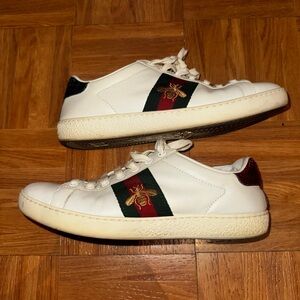 Gucci Ace Bee embroidered Sneakers